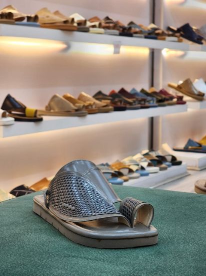 صورة شرقي جلد ثعبان مديل 42